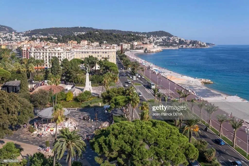 Magenta - T2 Au Coeur Du Carre D'Or De Nice 0*,